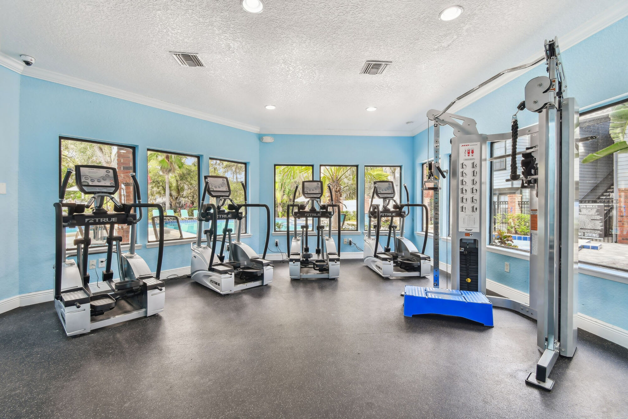 Timberlake Apartments – photo 4