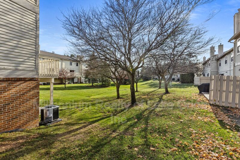 5611 Drake Hollow Dr – photo 2