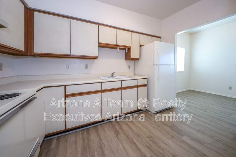 312 E. 24th Street – photo 5