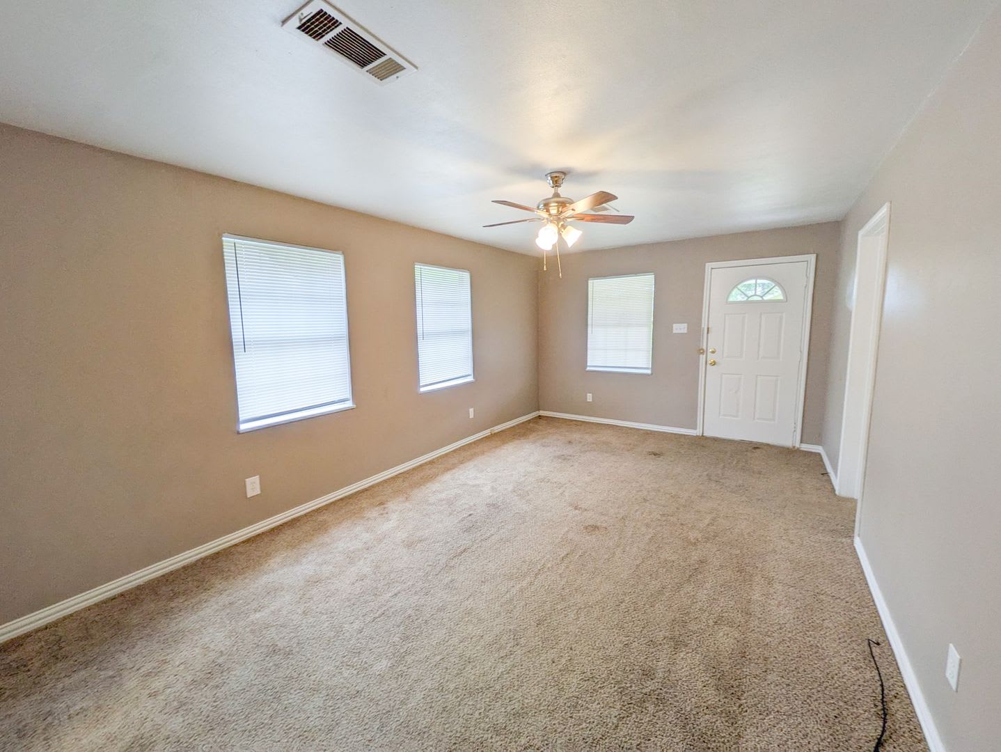 1624 Franklin Ave, Nederland TX 77627 – photo 3