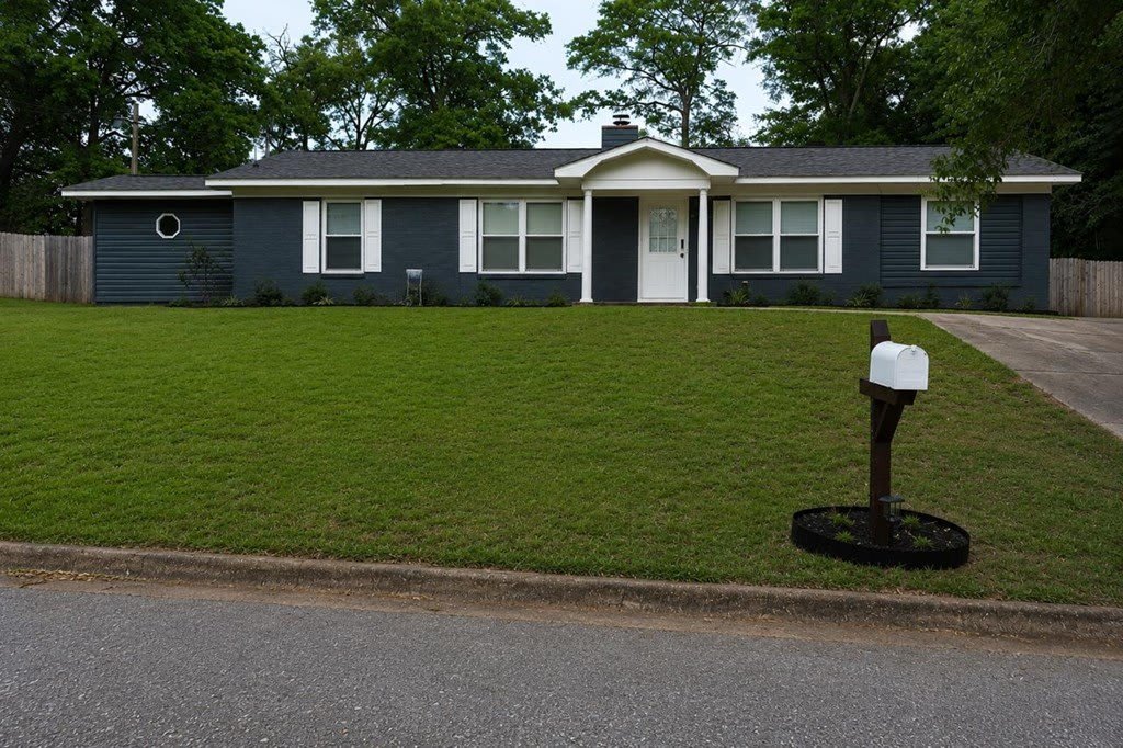 46 Dogwood St. – photo 3