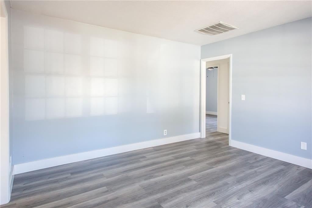 110 Kentshire Avenue – photo 3