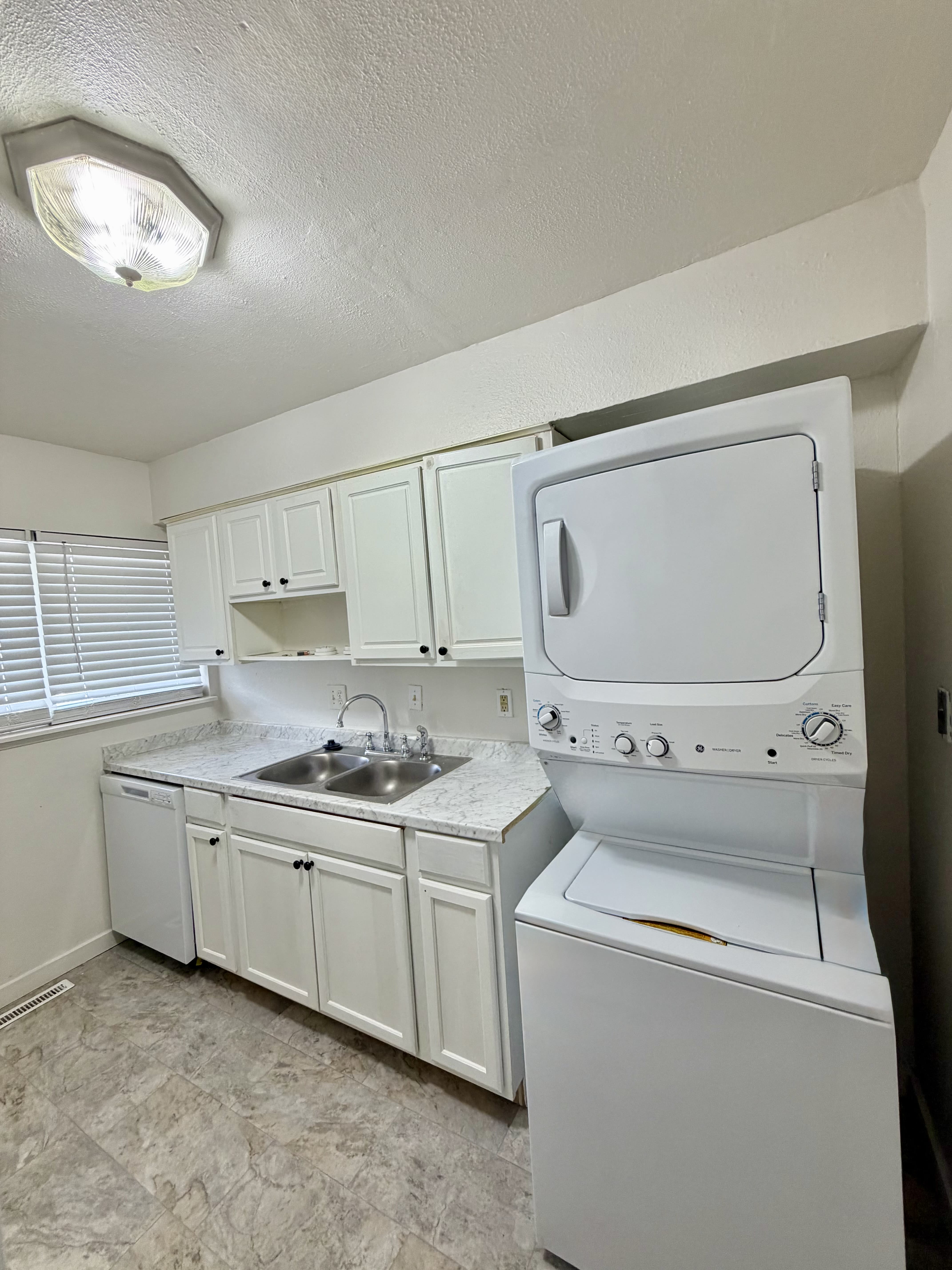 8019 Wolff St – photo 5