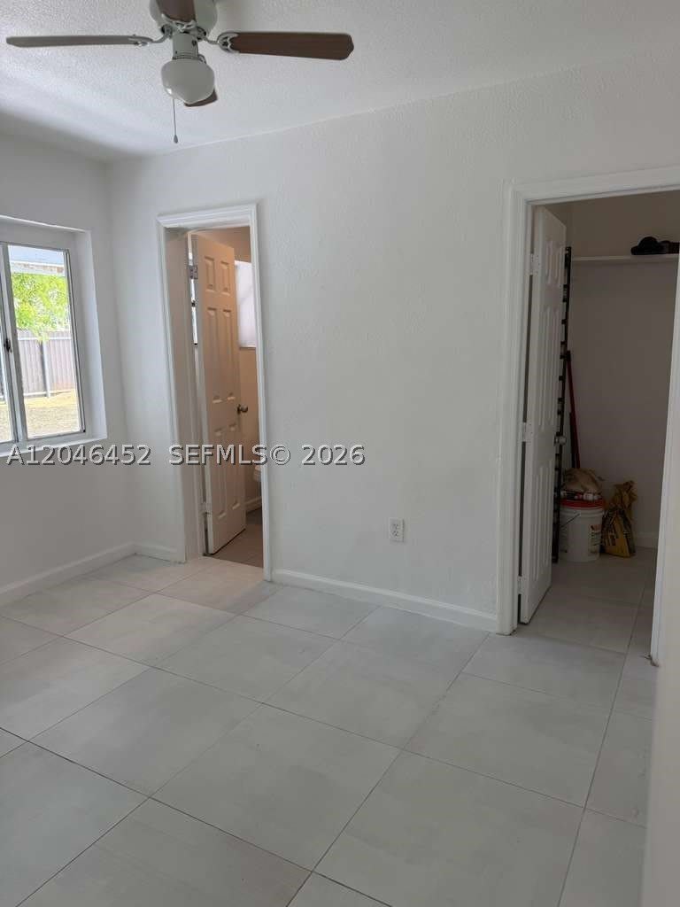 1049 NW 95th St – photo 2