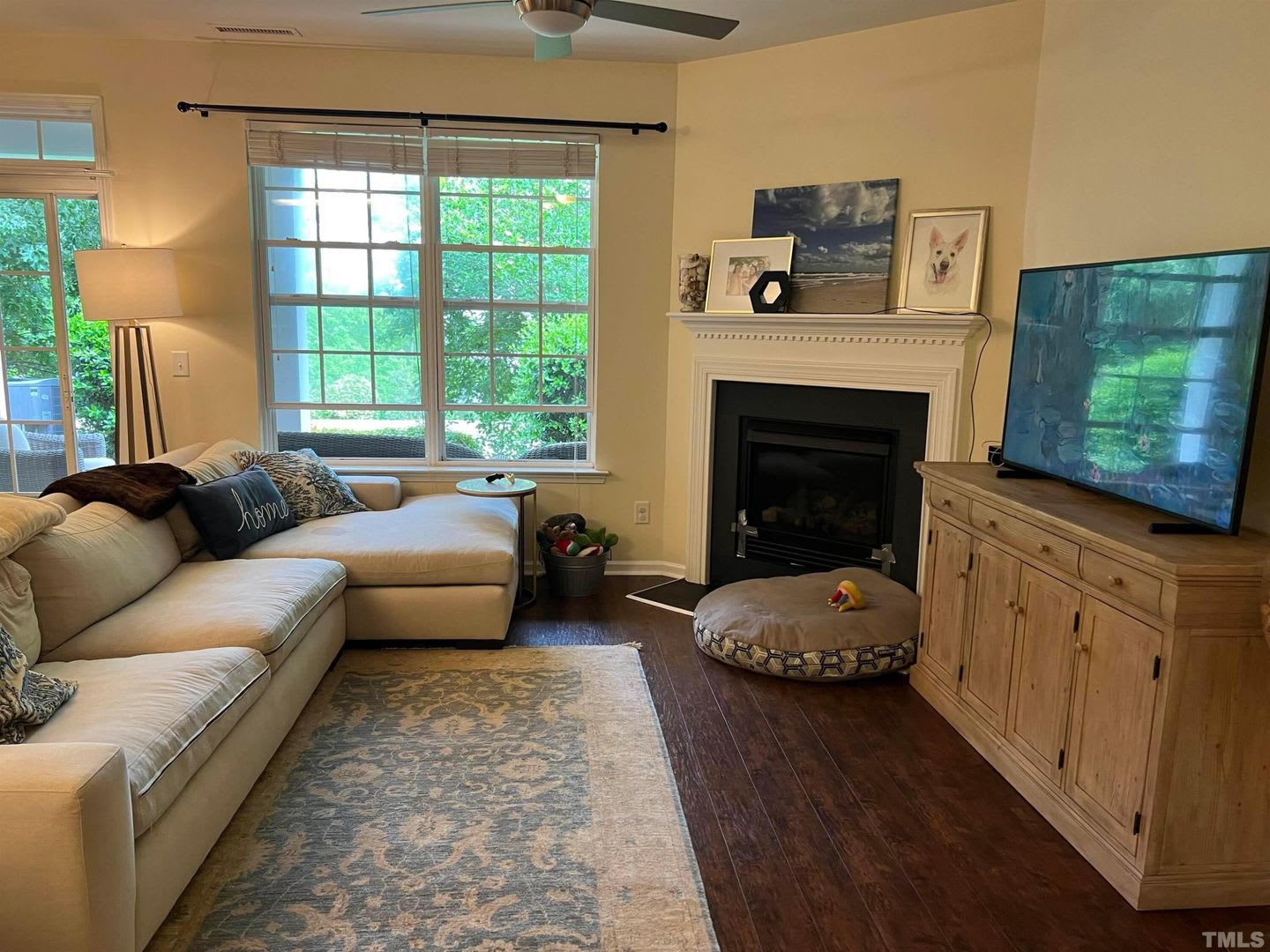 124 Longchamp Ln – photo 3