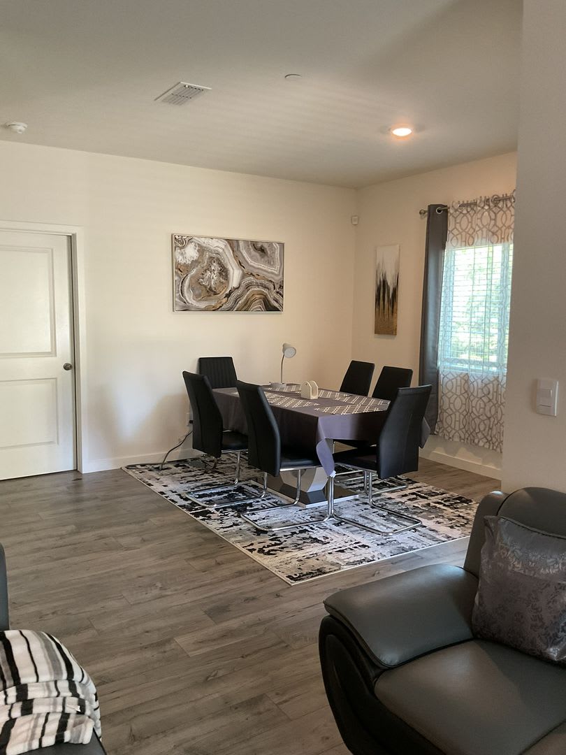 Newer Home in Established Subdivision!!! – photo 2