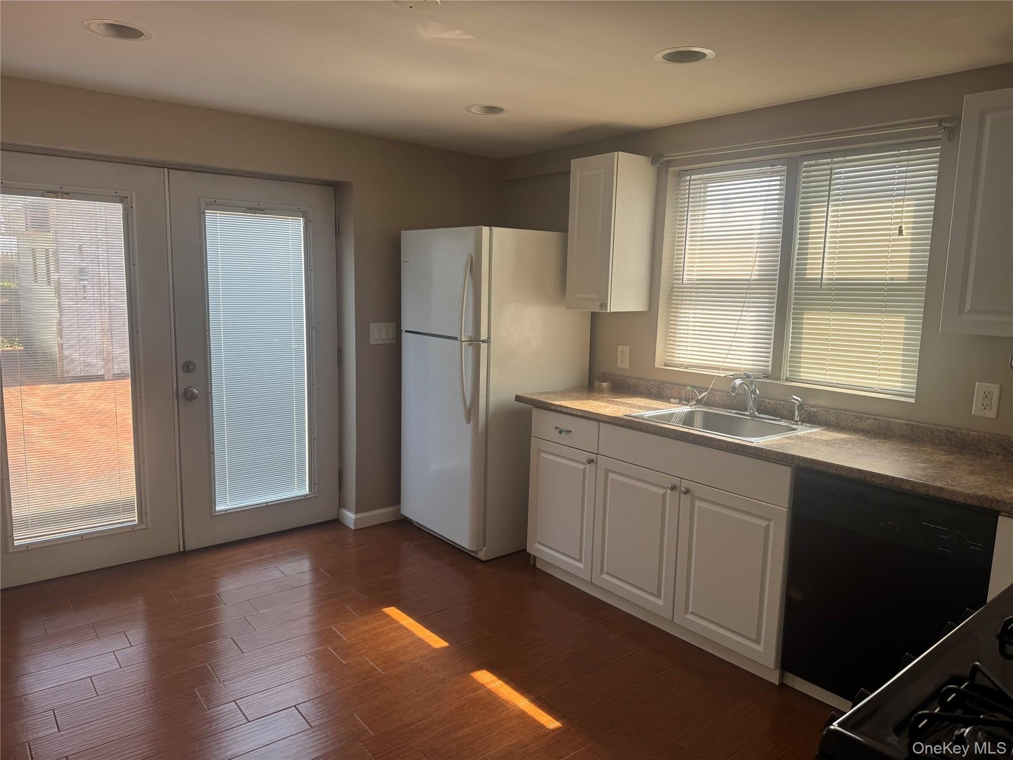 657 E Penn Street – photo 5