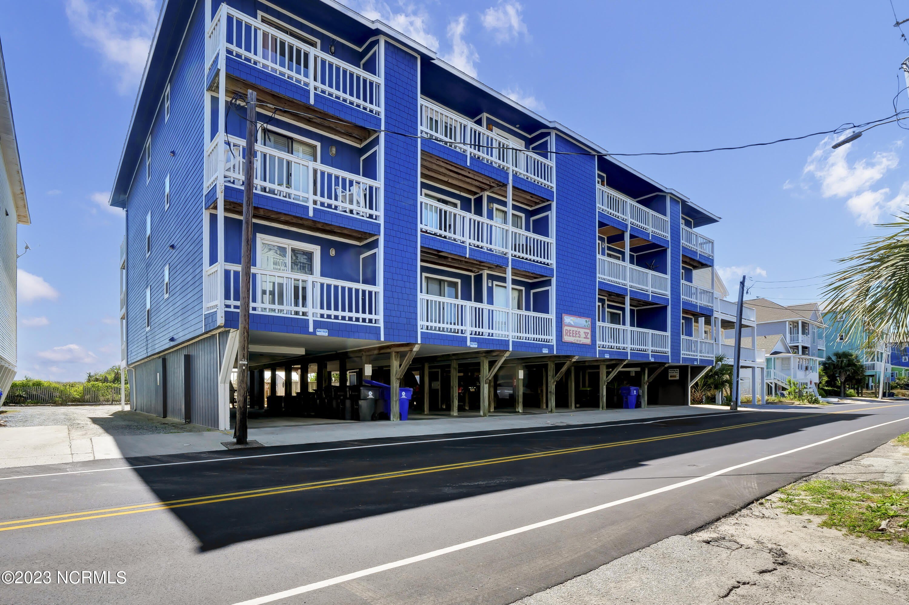 608 Carolina Beach Avenue N – photo 2