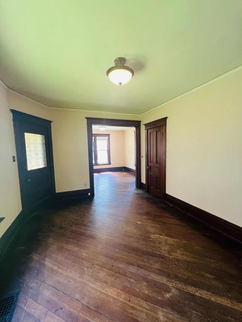710 E Davenport St – photo 5