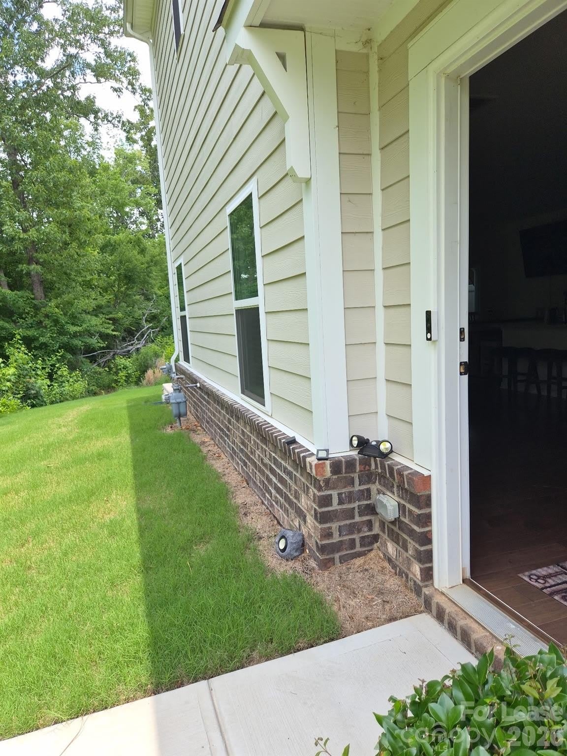 2906 Trinity Street – photo 2