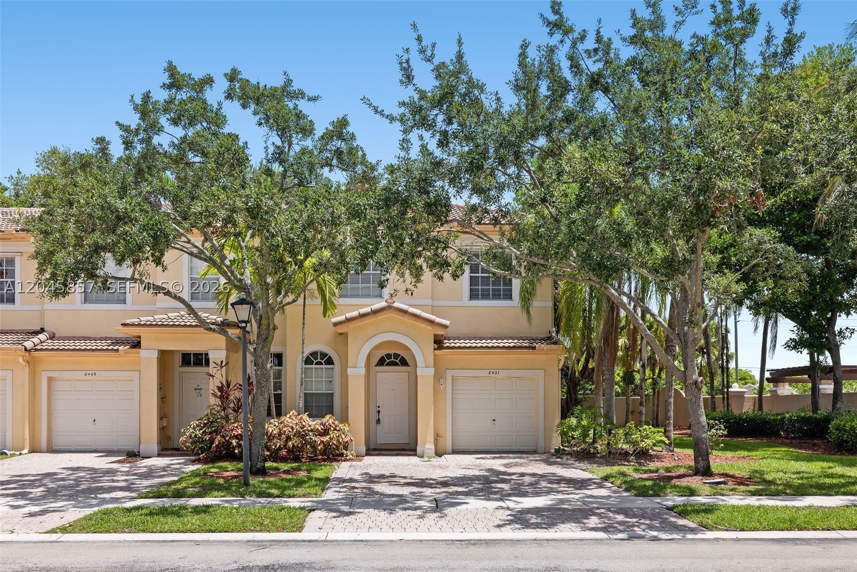 8401 SW 25th Ct – photo 2