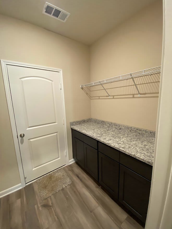 200 Lake Ridge – photo 3