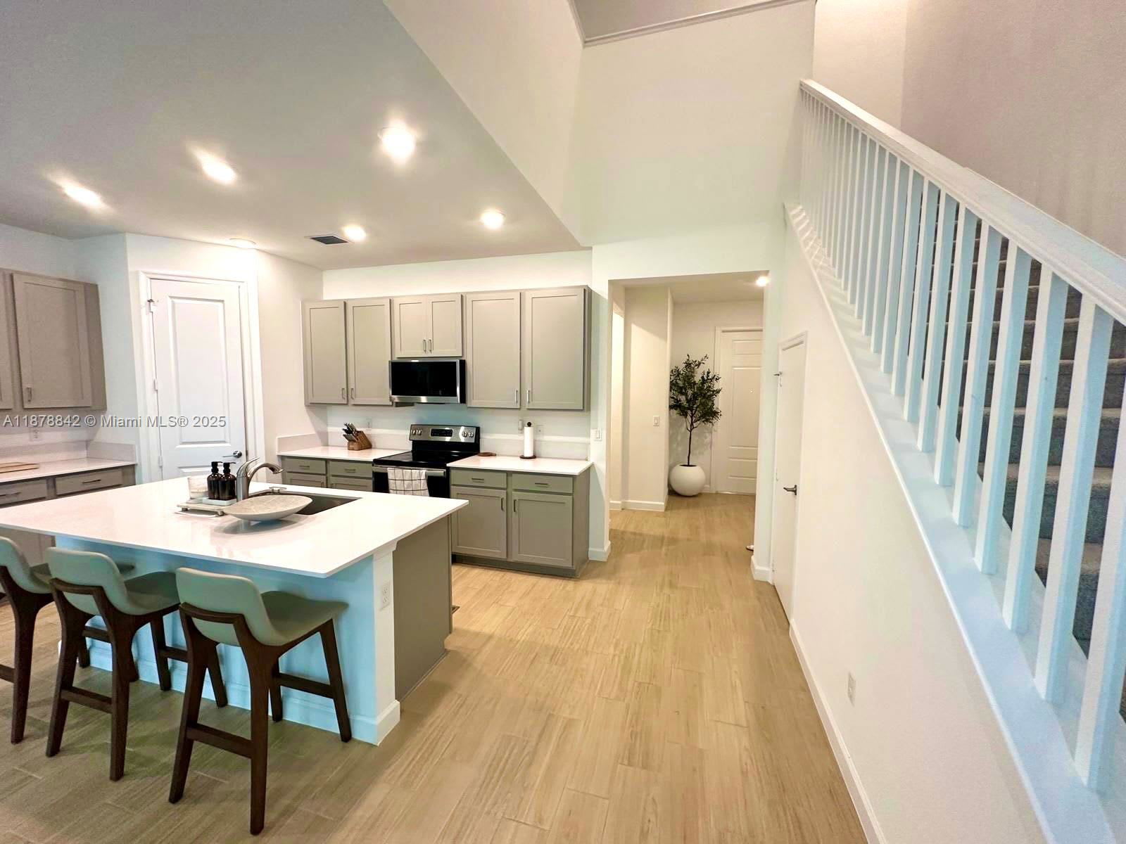 9045 Zevon Court – photo 4