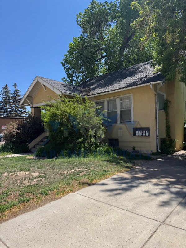 1526 Grand Avenue – photo 2