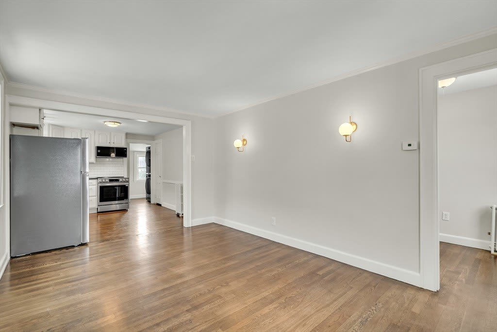 19 Fairview Ave – photo 5