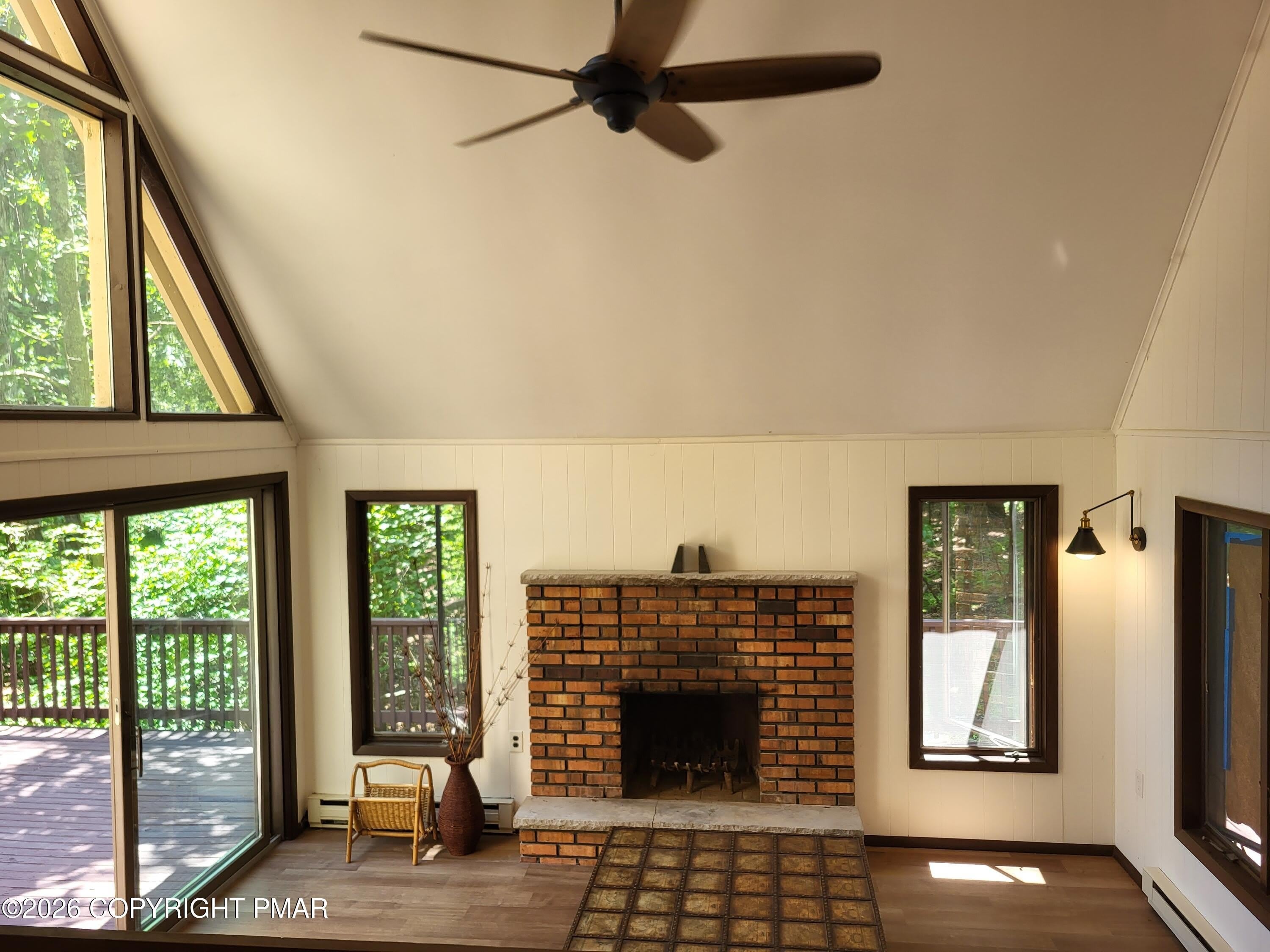 548 Clubhouse Drive – photo 5