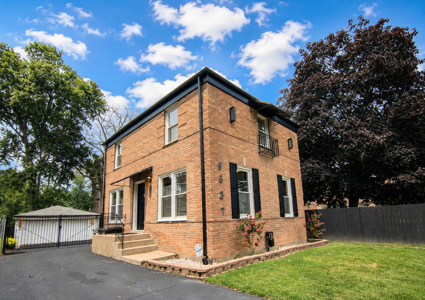 9637 S Wood Street – photo 2