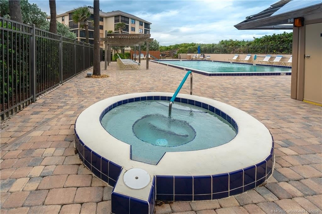 2641 NE Ocean Boulevard – photo 3