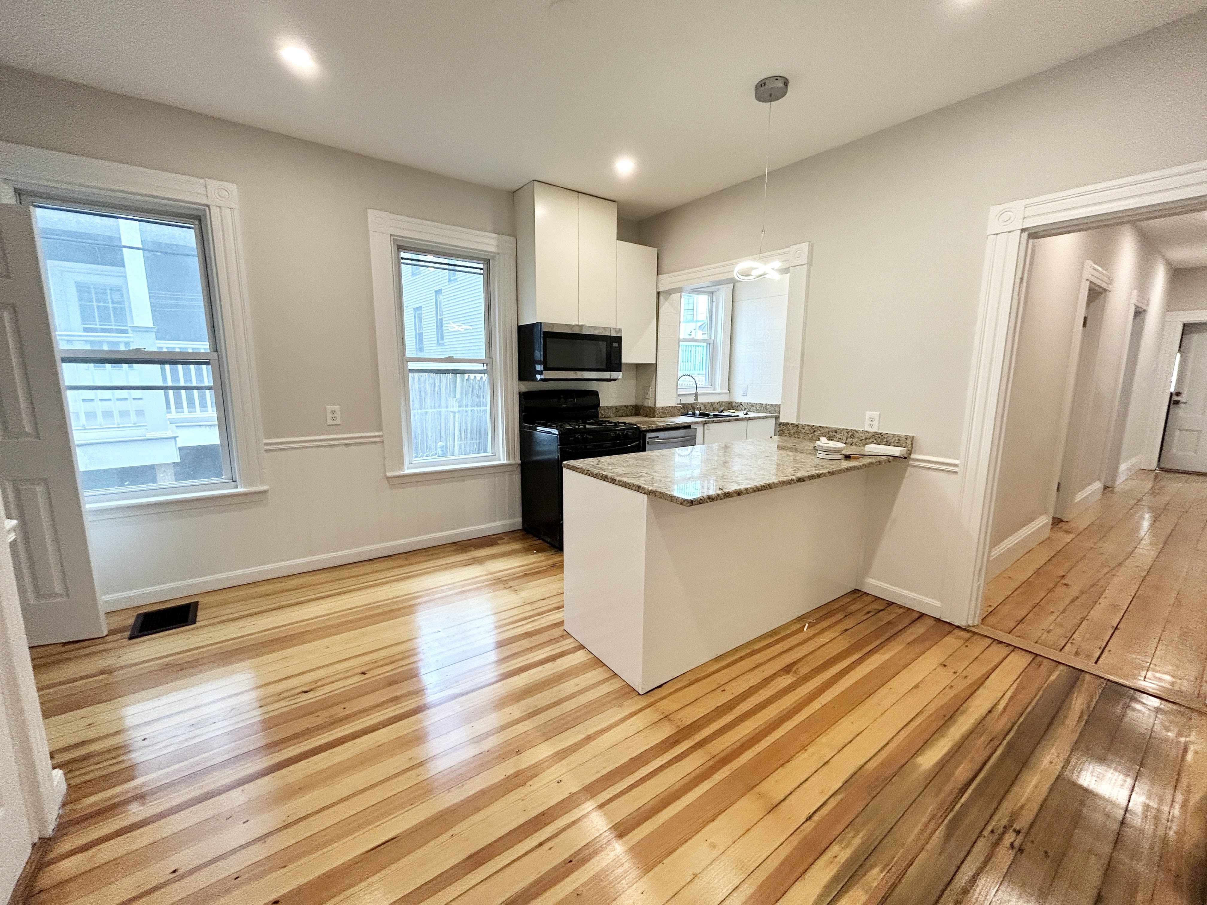12 Buttonwood St – photo 2