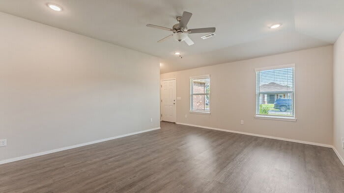 992 East Starling Street – photo 5