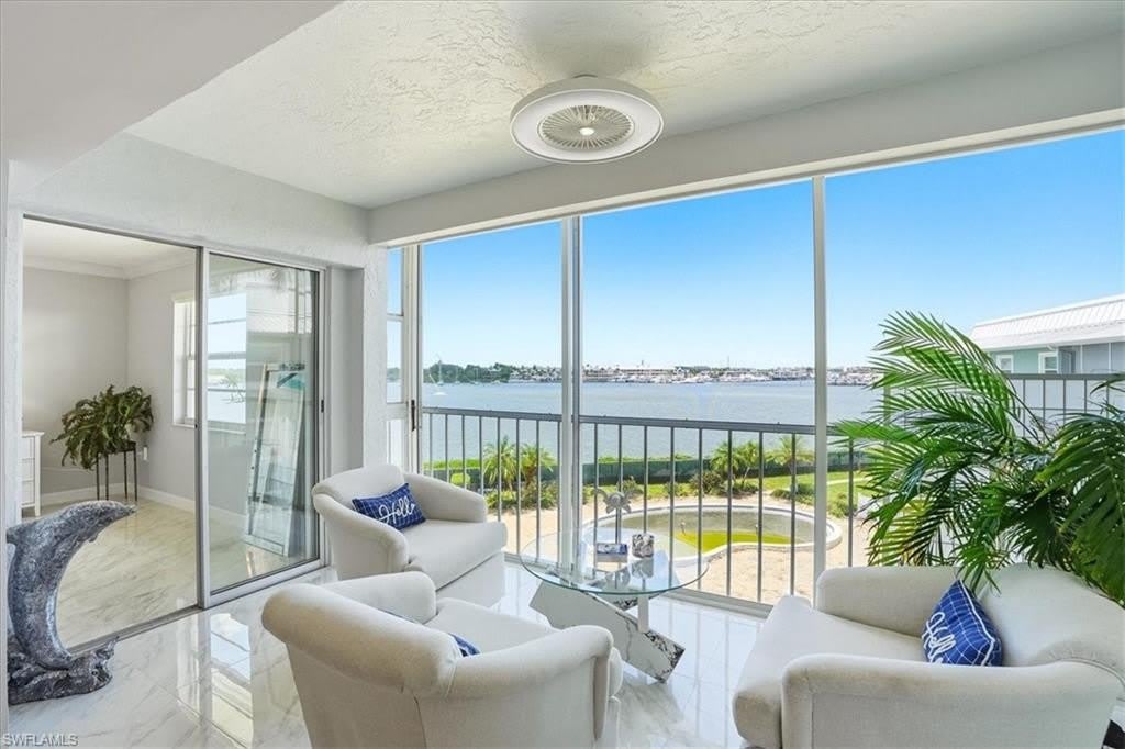 1280 Blue Point Ave – photo 1