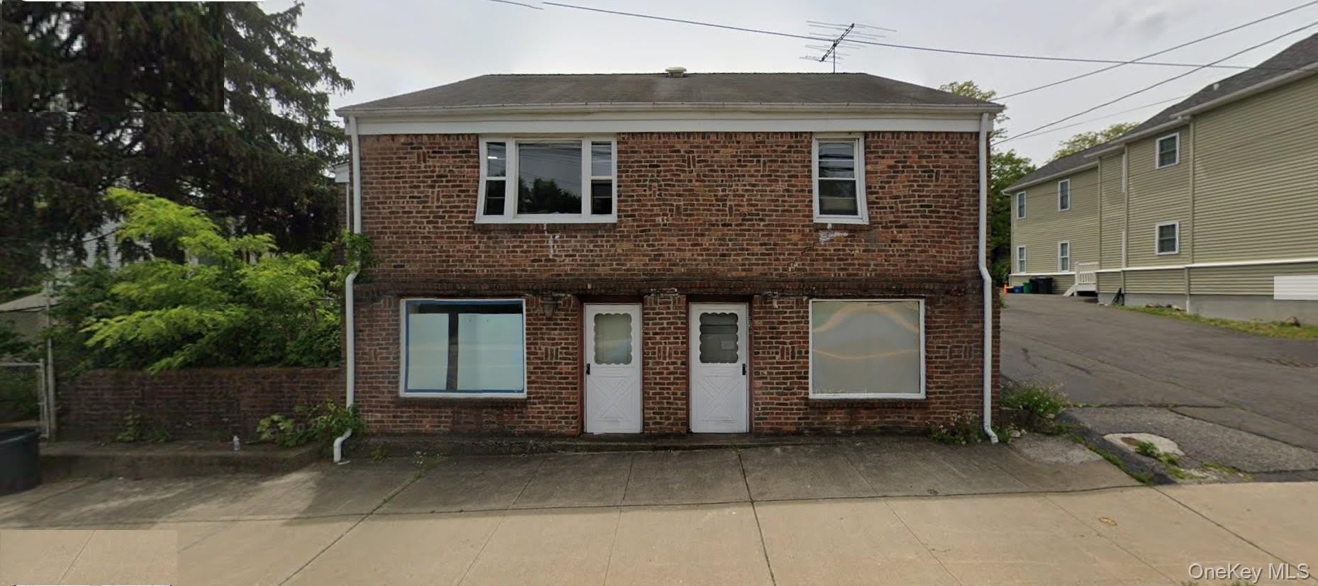 93 E Railroad Avenue – photo 1