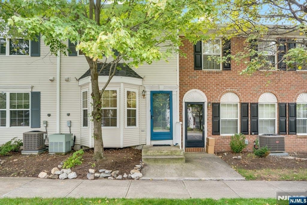 2269 Nash Court – photo 2