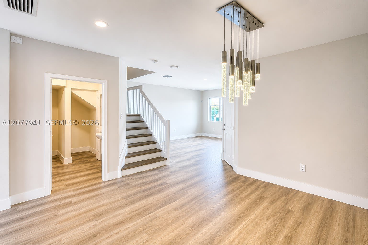 403 NE 208th Ter – photo 3