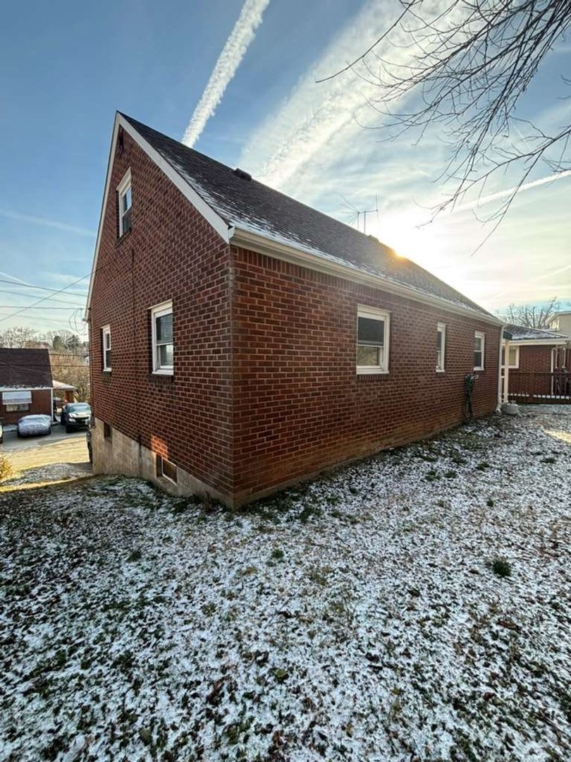 Charming 3BR House in Monessen – photo 2