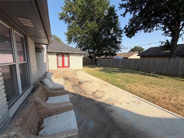 9814 E 37th Court – photo 2