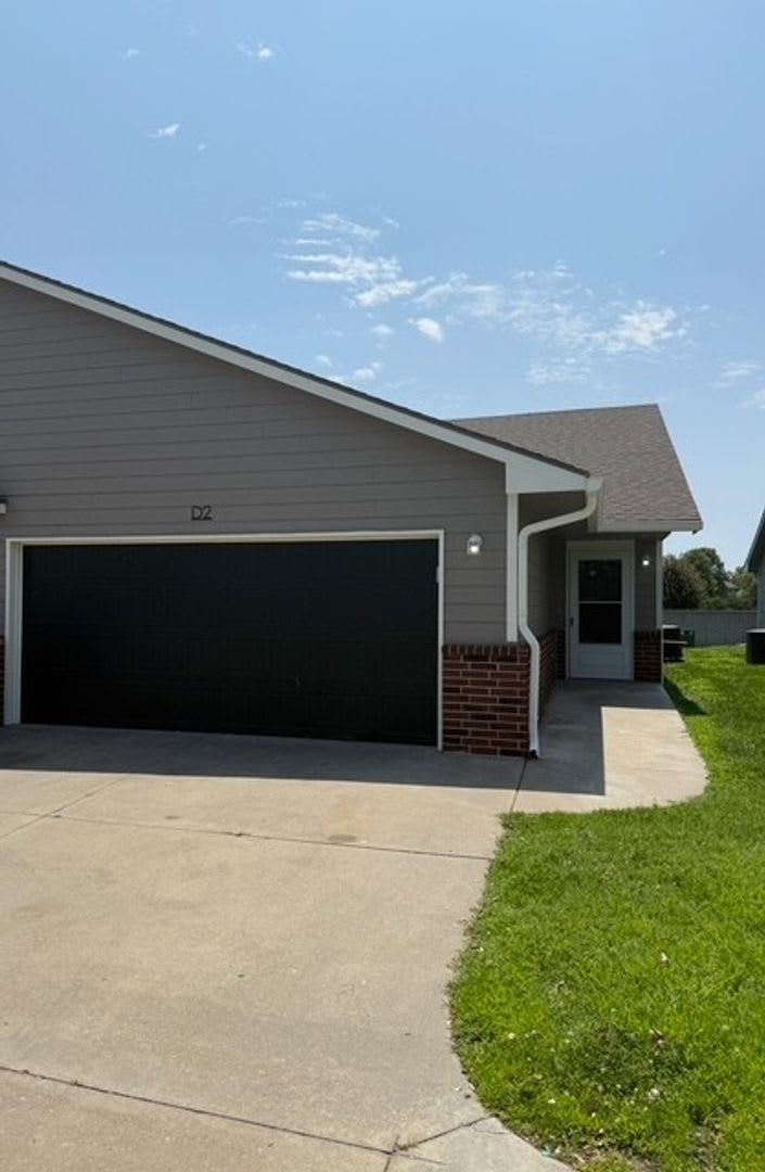 Maple Duplexes – photo 1