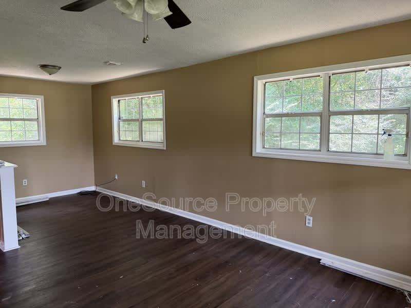522 Charlie Harris Loop – photo 4