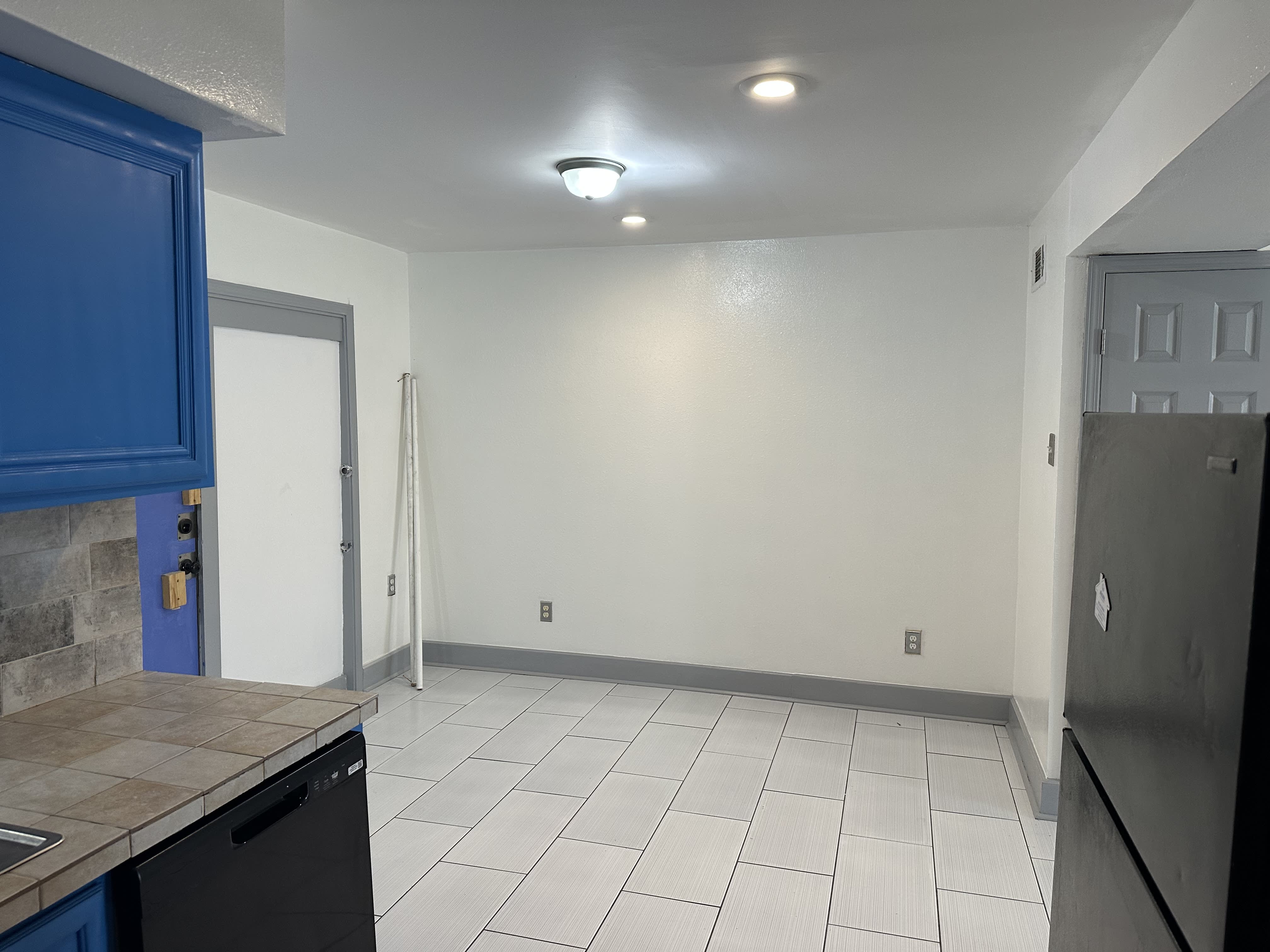 6592 Coveview Court – photo 1