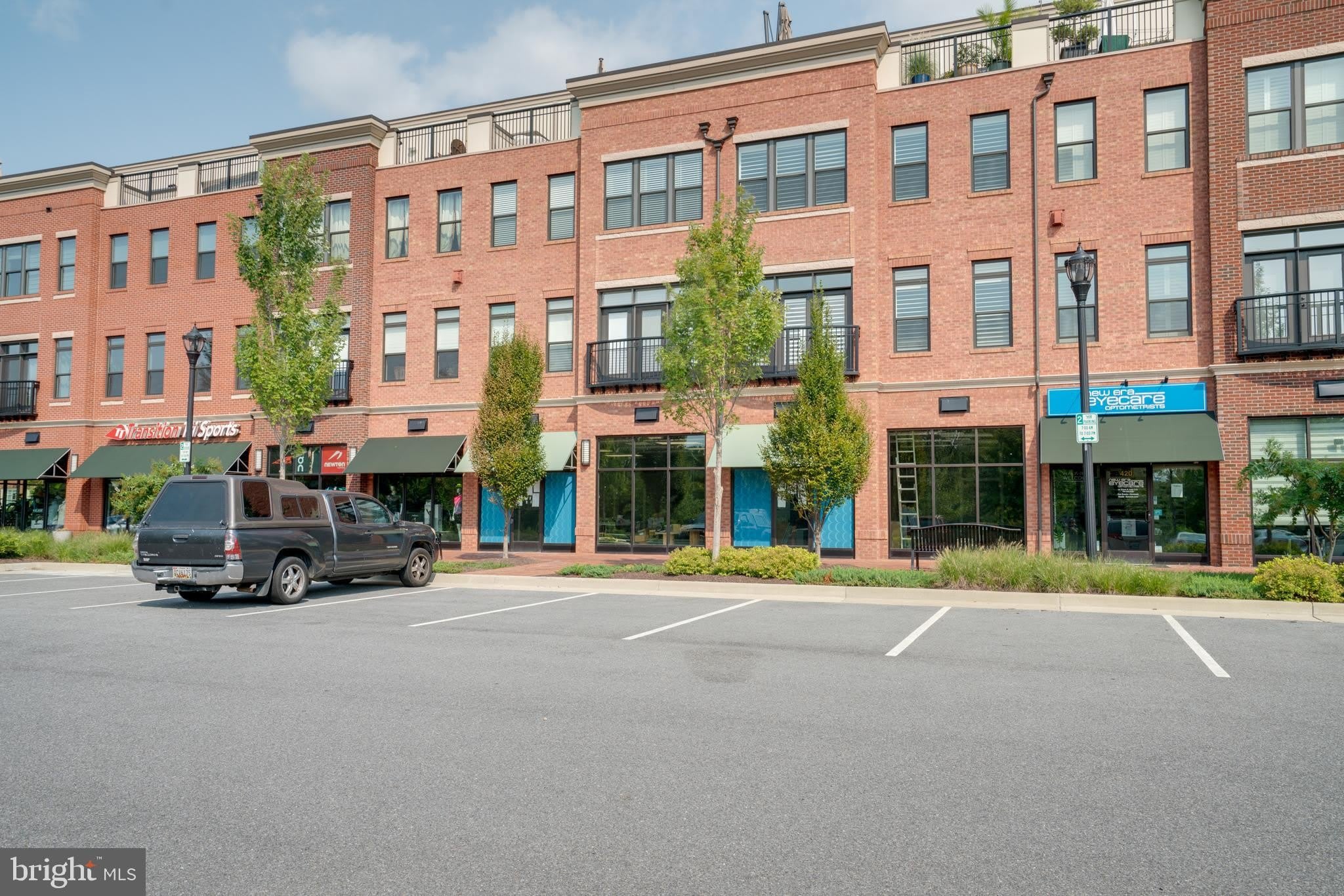 412 MADISON TRADE Plaza SE – photo 5