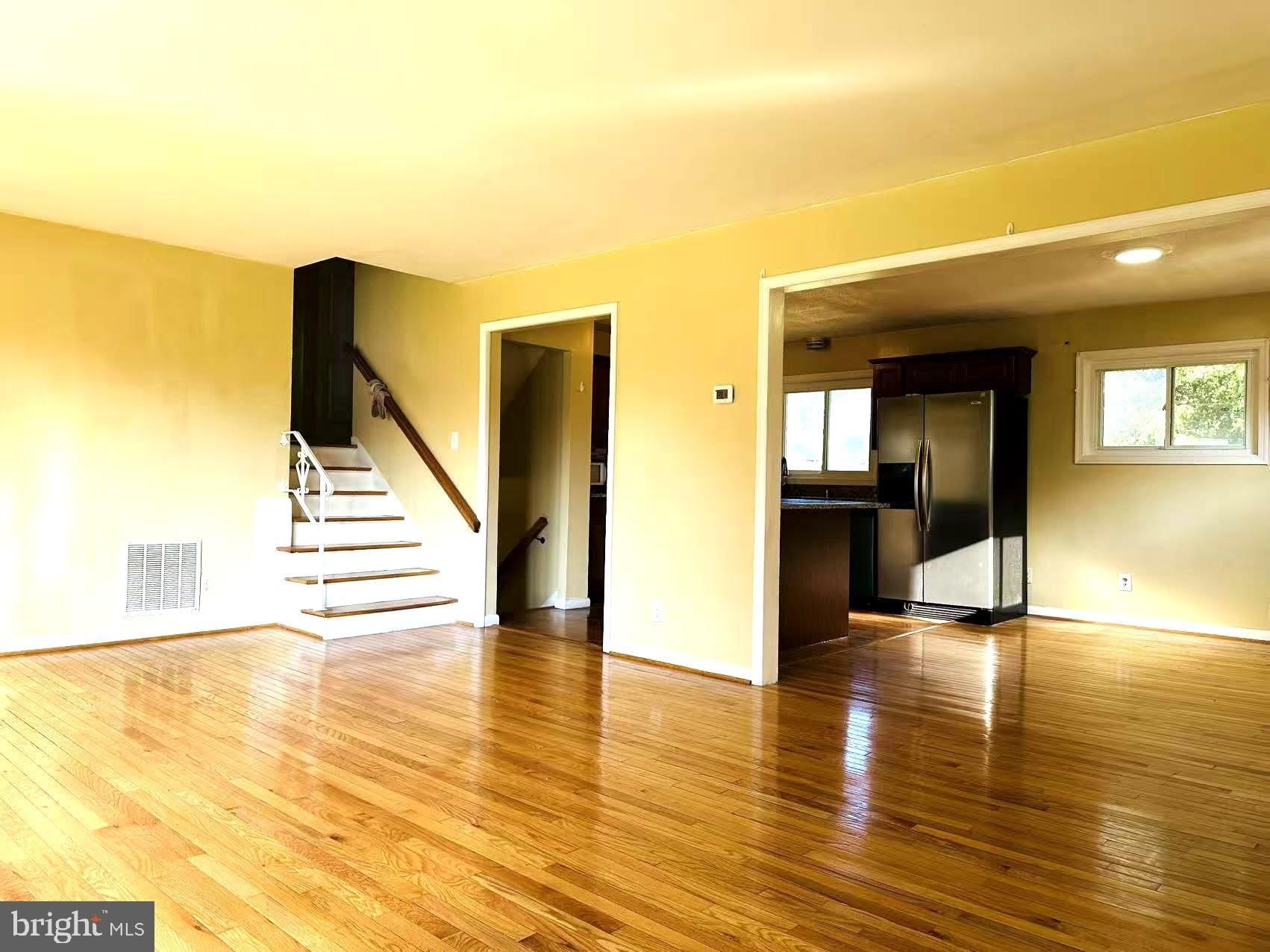 11 WENDSLOW Road – photo 3