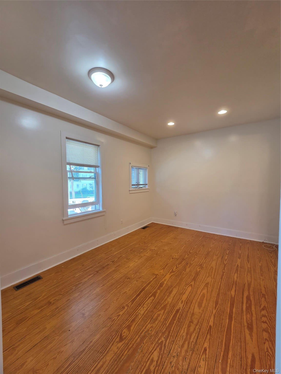 65 S Clinton Street – photo 2