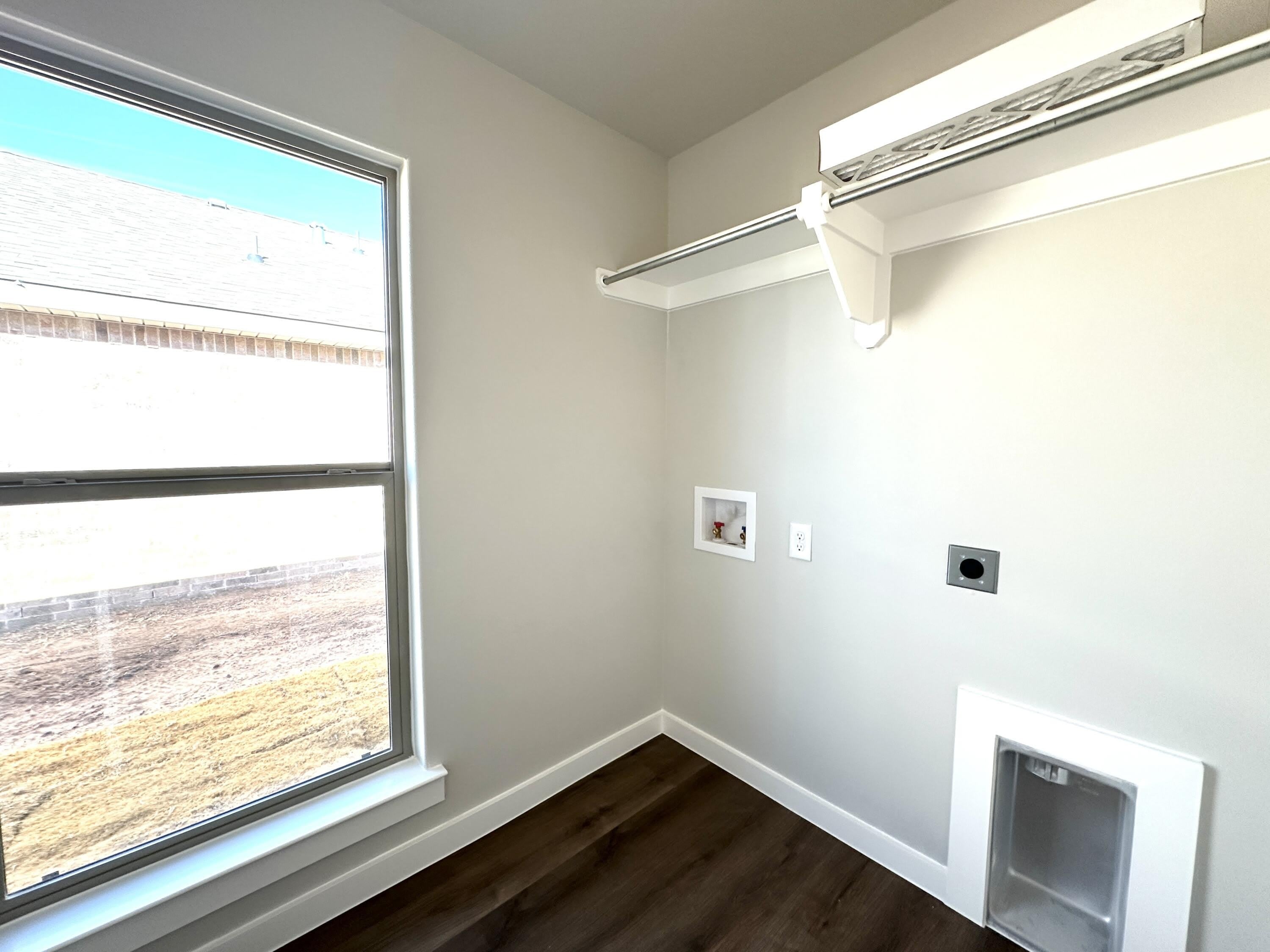 2912 Corpus Avenue – photo 2