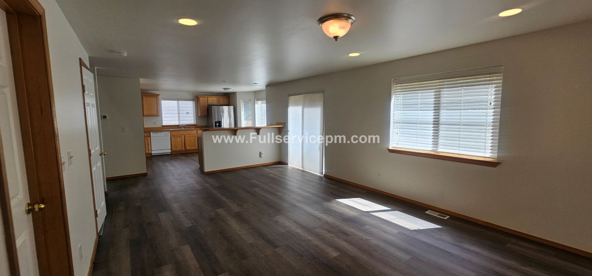 Stylish Newly Updated 2 Story Home Loaded With Amenities – photo 5