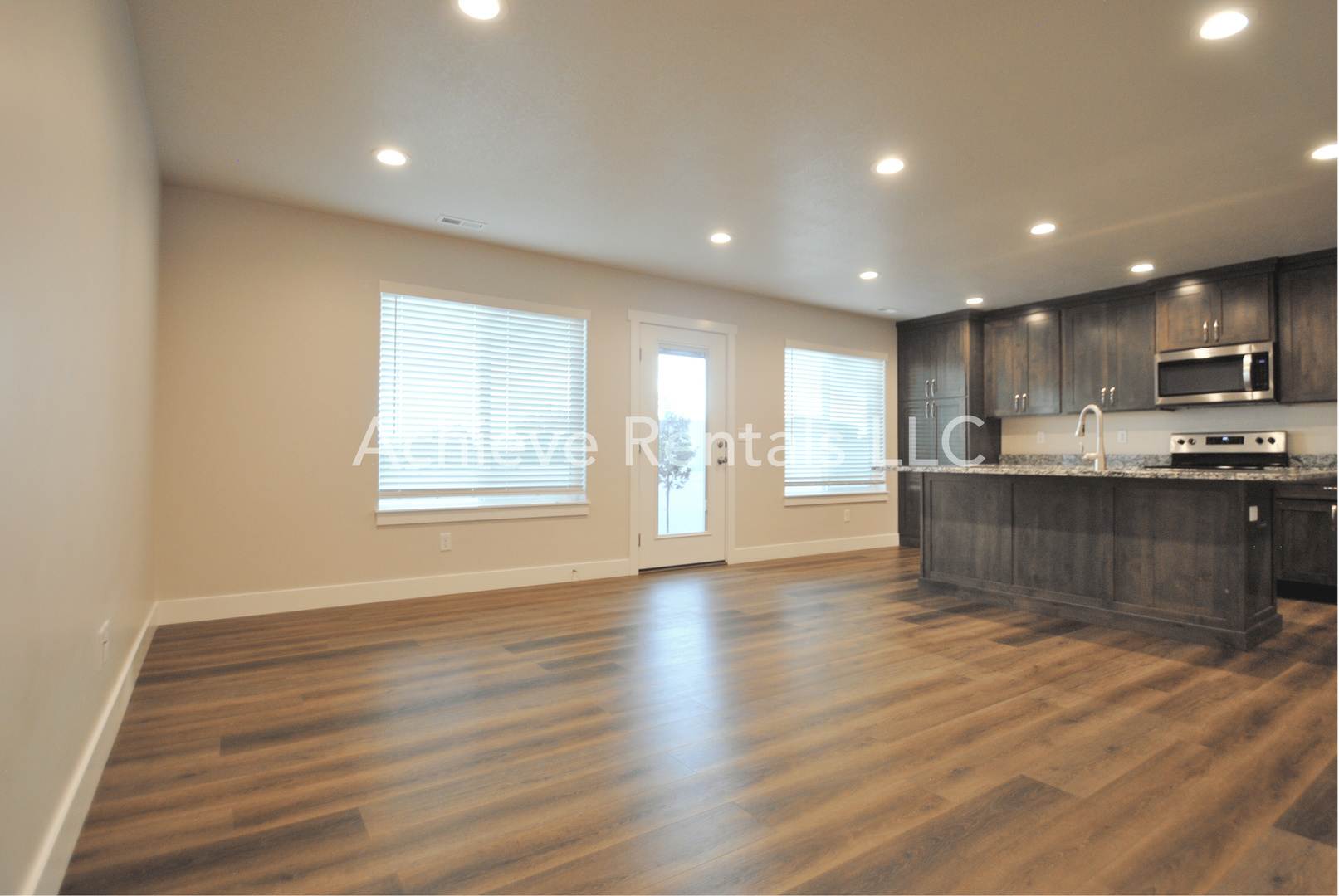 Midland Square Townhome Located Near Parks Schools More – photo 2