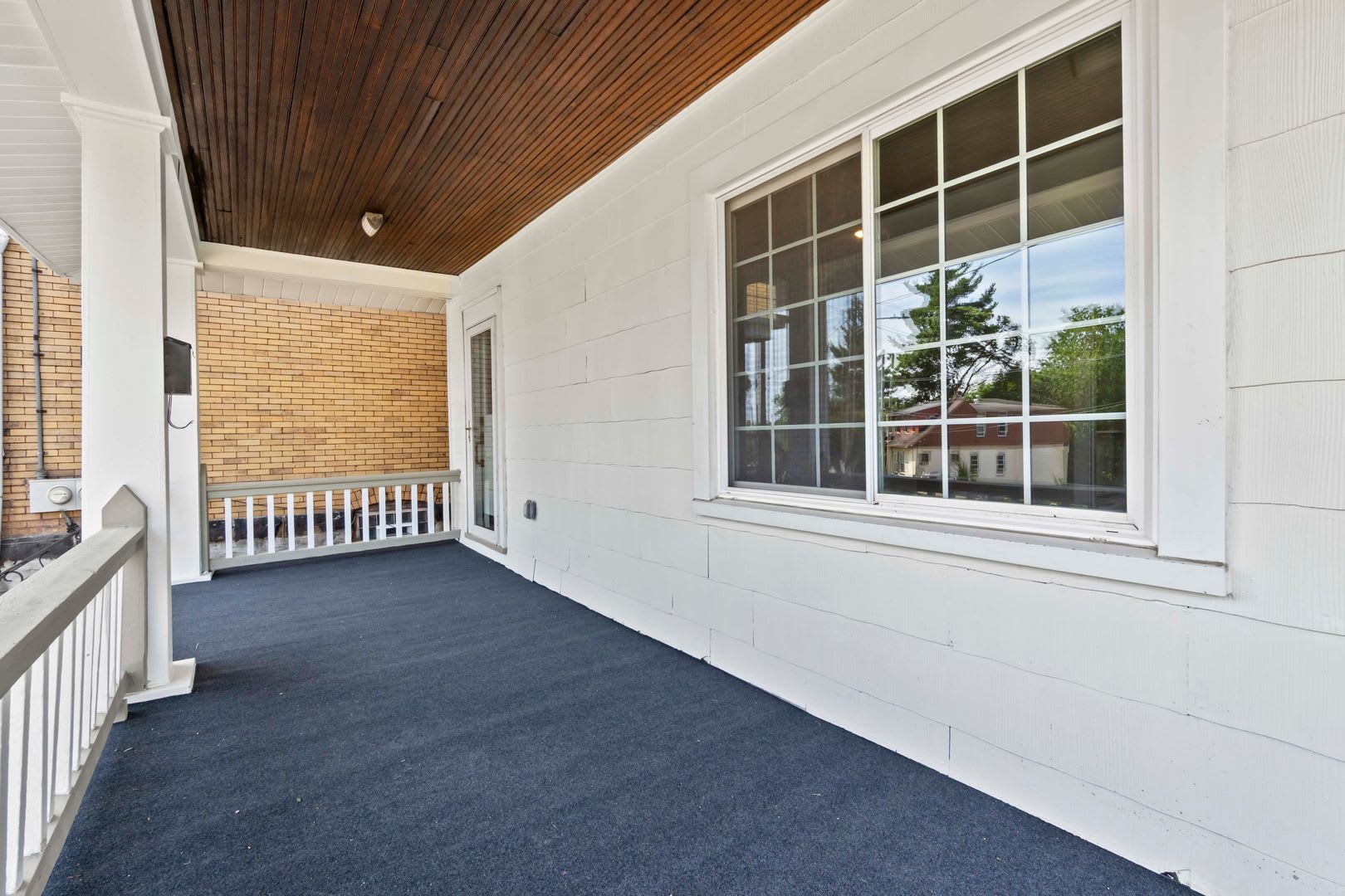 READY FOR MOVE-IN!! Check out this STUNNING 3 bedroom / 2 bath home in Westview! – photo 2