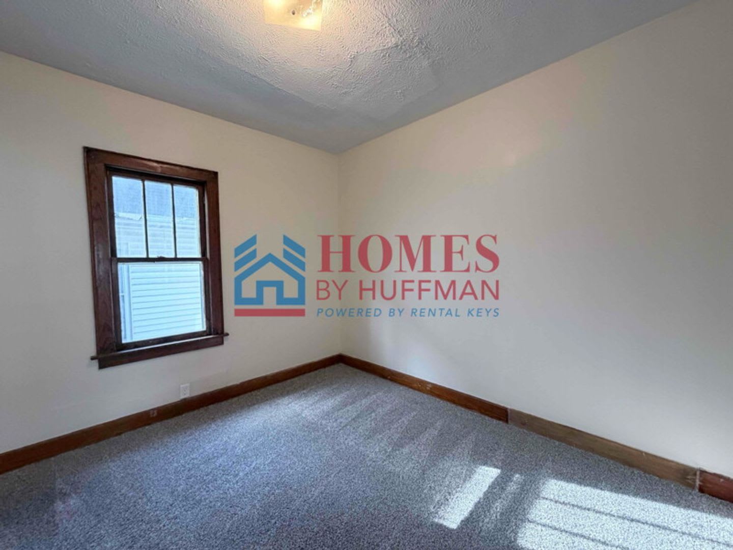 Three Bedroom House Now Available – photo 3