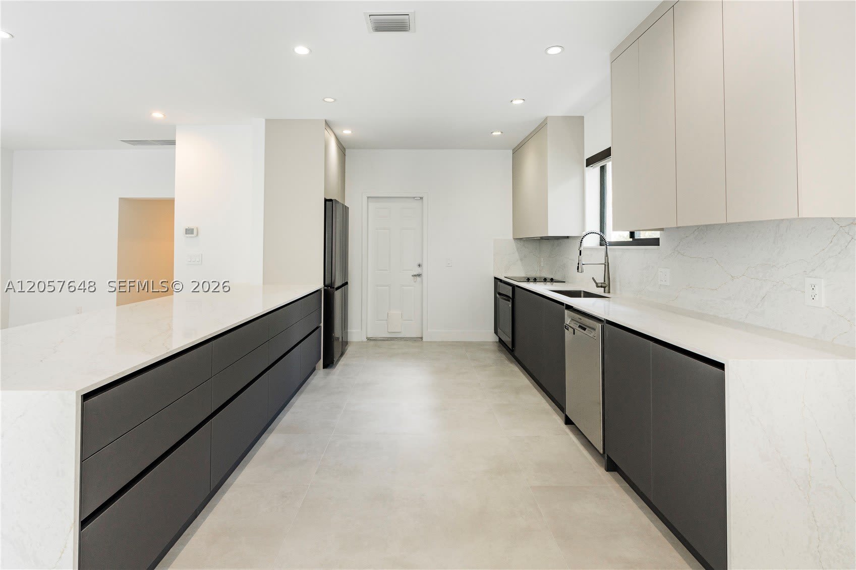 925 Algaringo Ave – photo 4