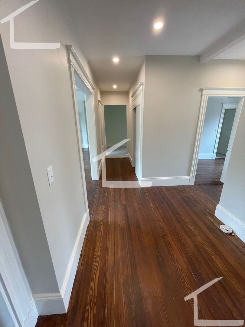 HUge 3 bed in Brookline – photo 2