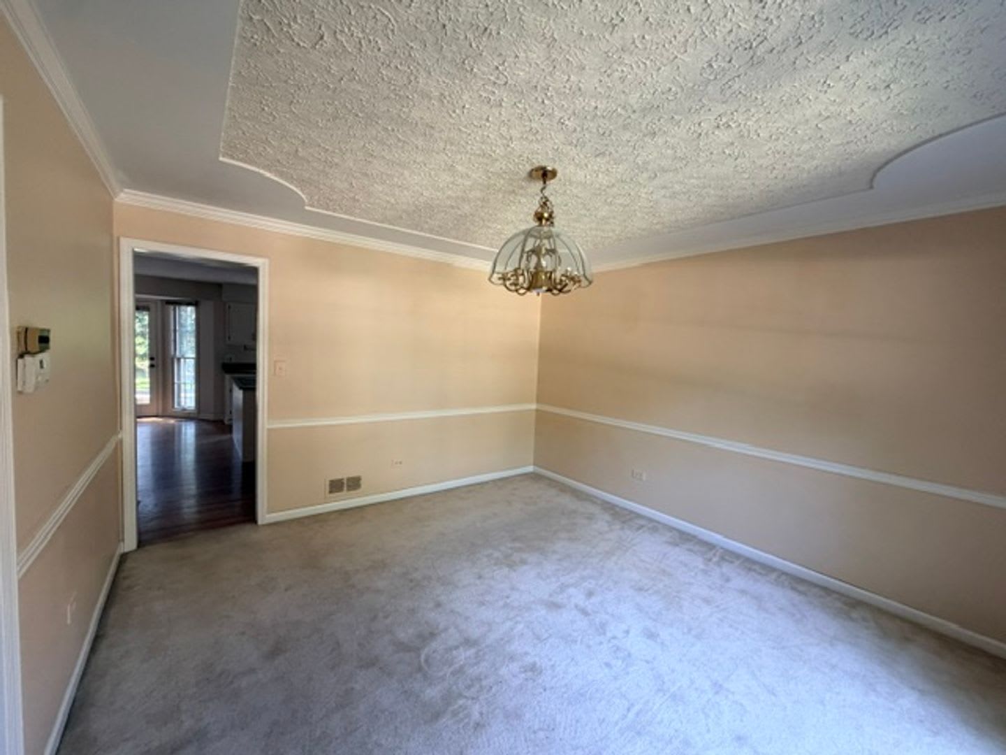Elegant & Spacious Single Family Home. – photo 4