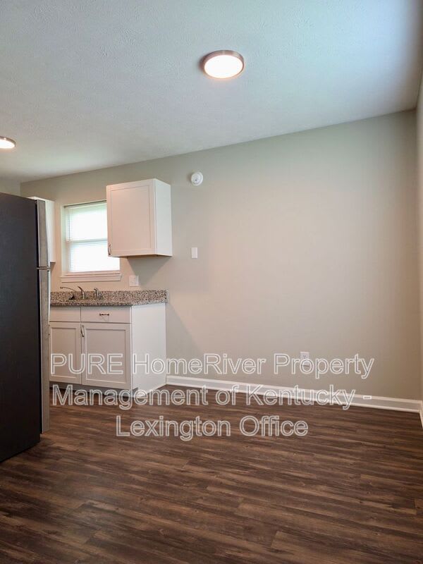 3793 Camelot Drive – photo 5
