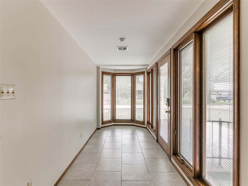 1214 Cruce Street – photo 3