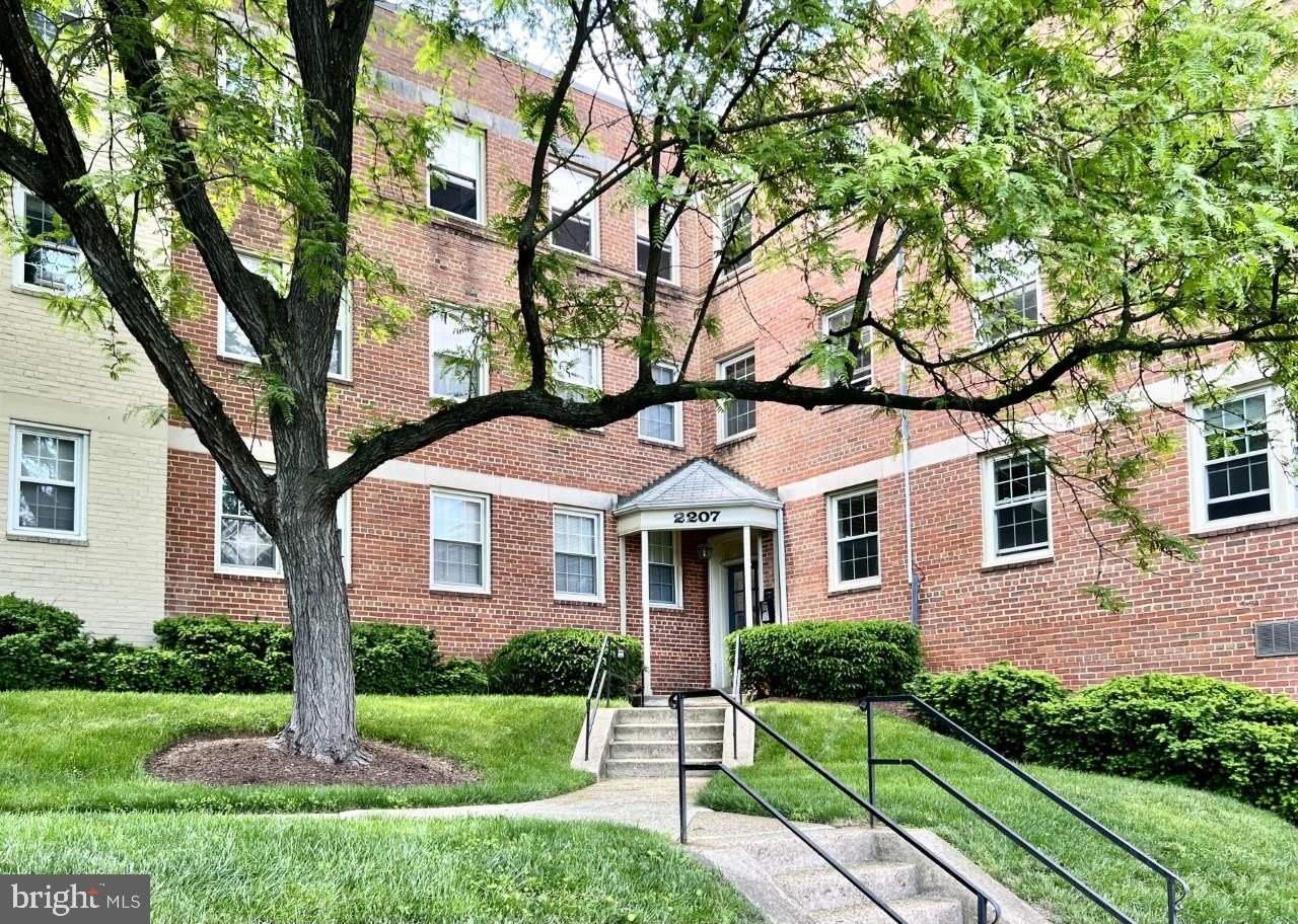 2207 Washington Avenue – photo 1