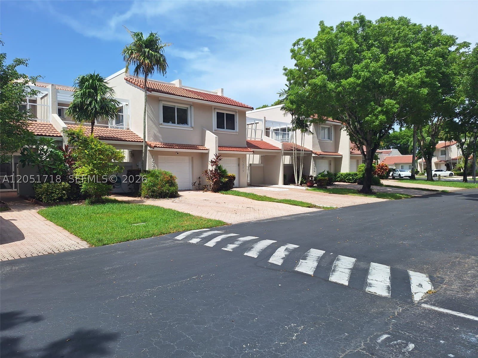 10241 NW 52nd Ter – photo 1