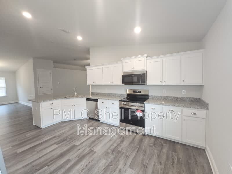12115 Emerald Heights Ln – photo 4