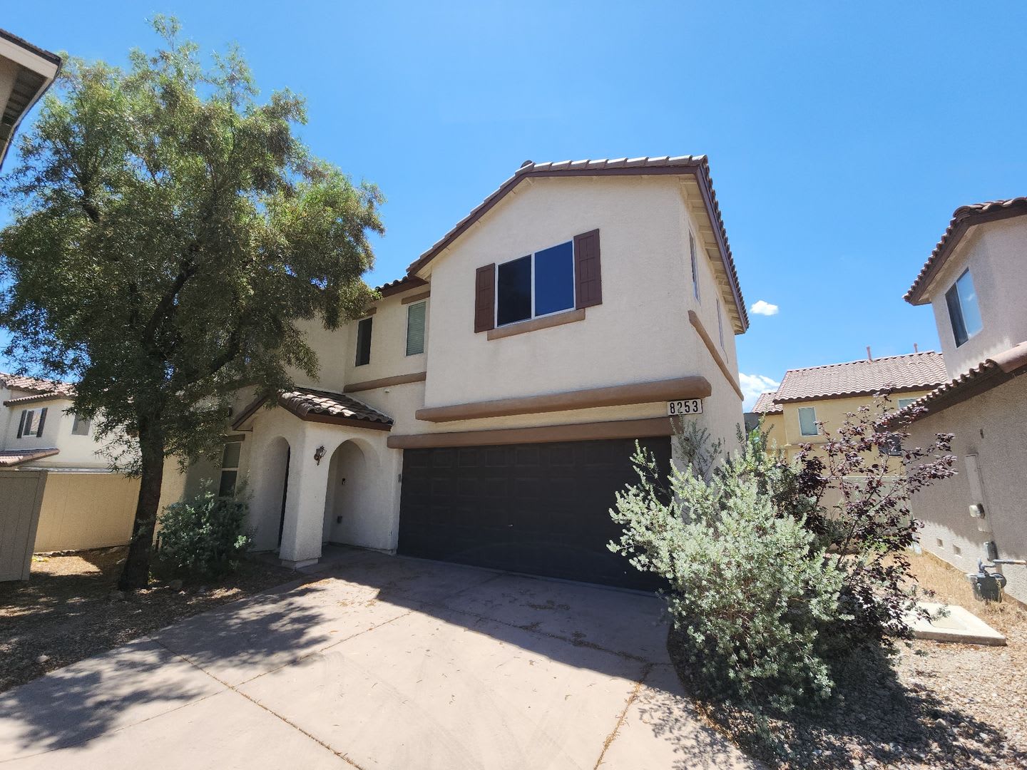 Great 4 Bedroom Home located in Centennial Hills Town Center neighborhood. – photo 1